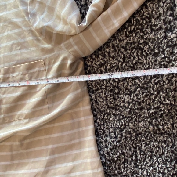 🟢5/$25  Calvin Klein top - Picture 8 of 12